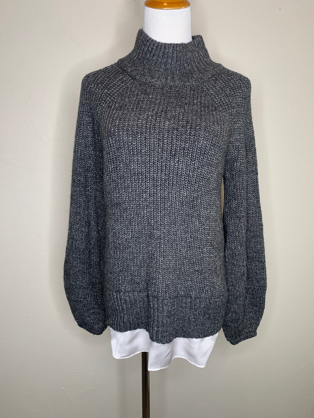 Ann Taylor XS Gray Mock Neck Sweater Layered Hem Shirt tail